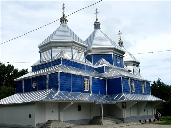 В Іспасі відкриють новий пам'ятник, який є символом того, що 15 родин було врятовано від страшної вигнання, поневірянь, а згодом і страшної смерті